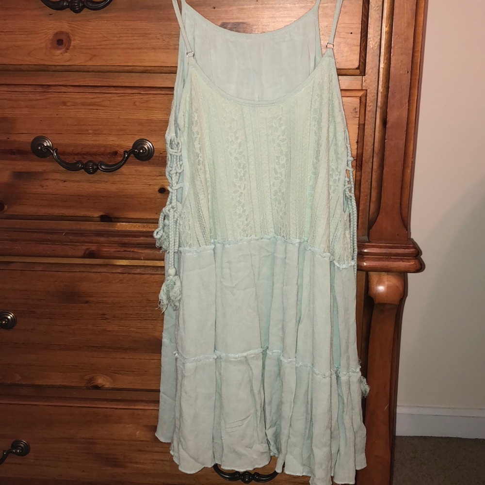 Dress - Picture 4 of 5